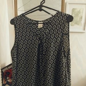 Black & White Sleeveless Top